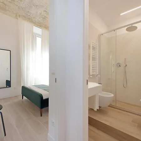 アパート Redseven *