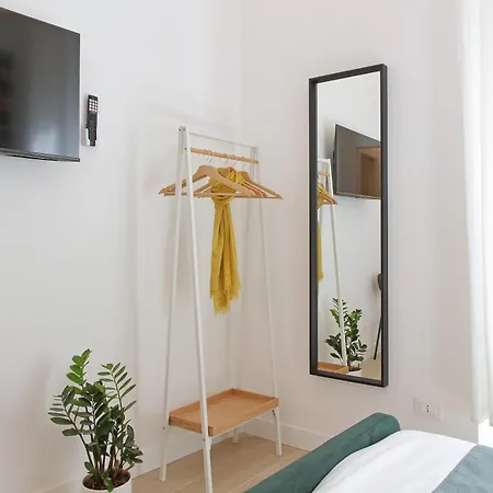 アパート Redseven ローマ