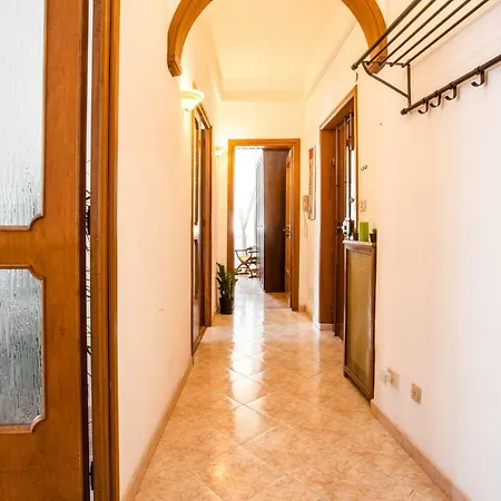 Lägenhet Redseven Rom