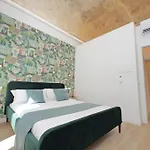 Apartment Redseven Rom